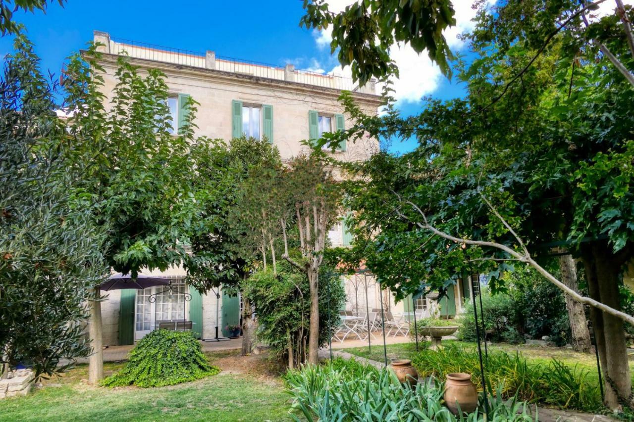 Au Saint Roch - Hôtel et Jardin Avinhão Exterior foto
